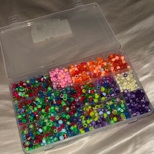 Colorful bracelet making beads with case